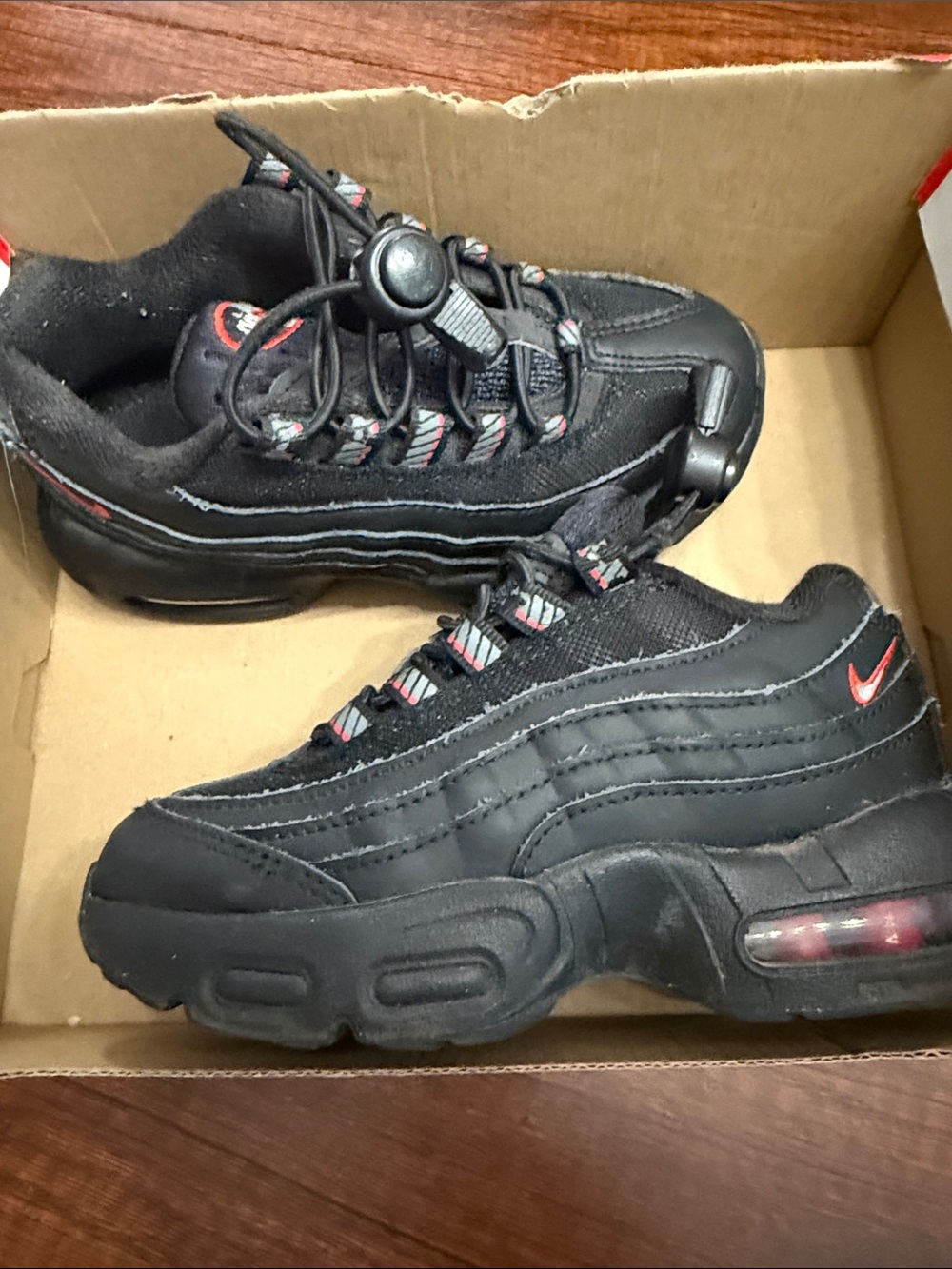 Nike kids black air max size 11c
